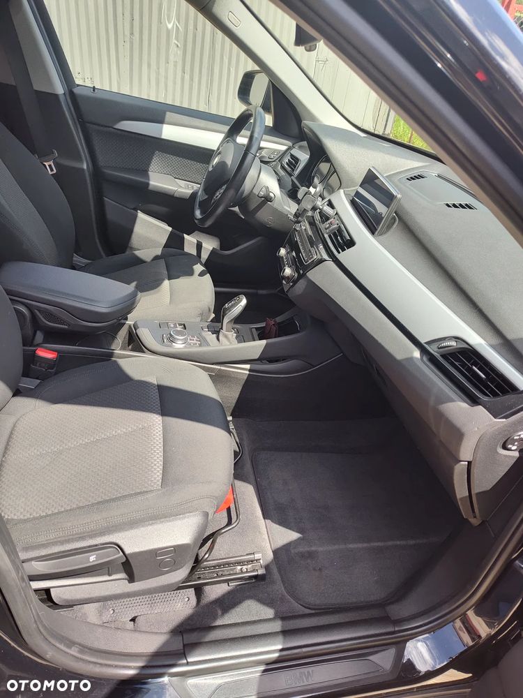 BMW X1 sDrive18i - 9