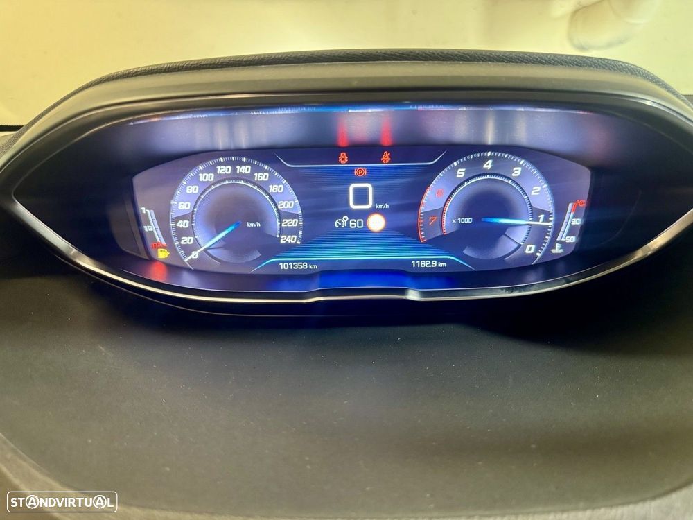 Peugeot 3008 1.2 PureTech Active Pack - 10