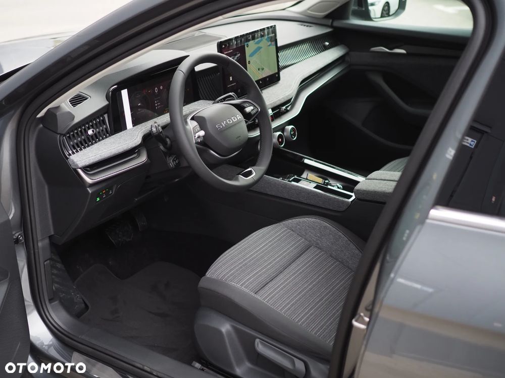 Skoda Superb 2.0 TDI SCR 4x4 Drive DSG - 7