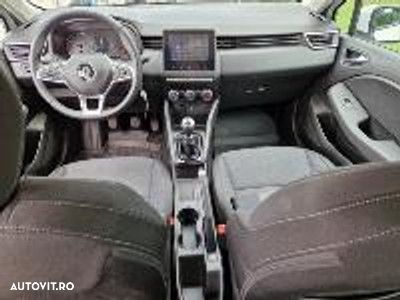 Renault Clio - 7