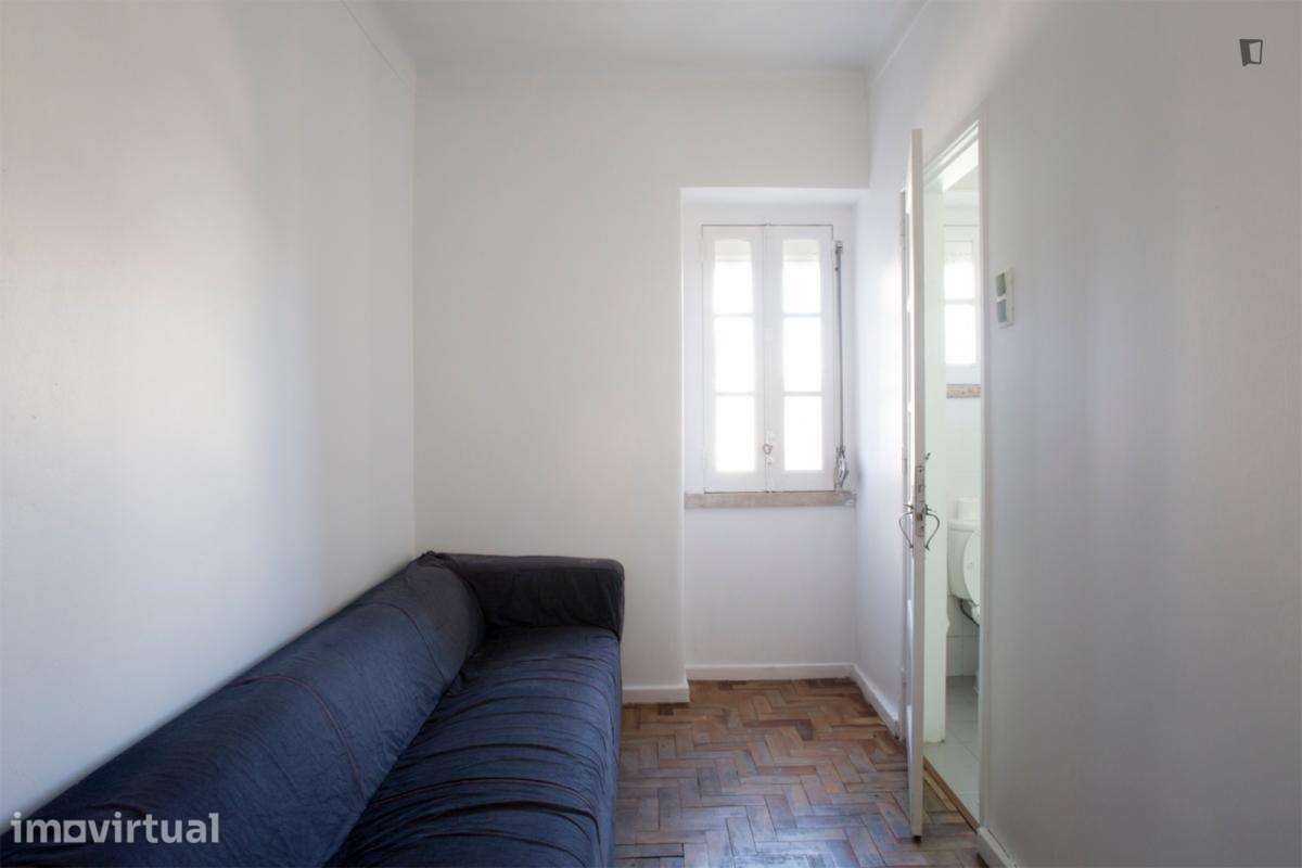 Quarto - localizado em Arroios Lisbon - Grande imagem: 3/34