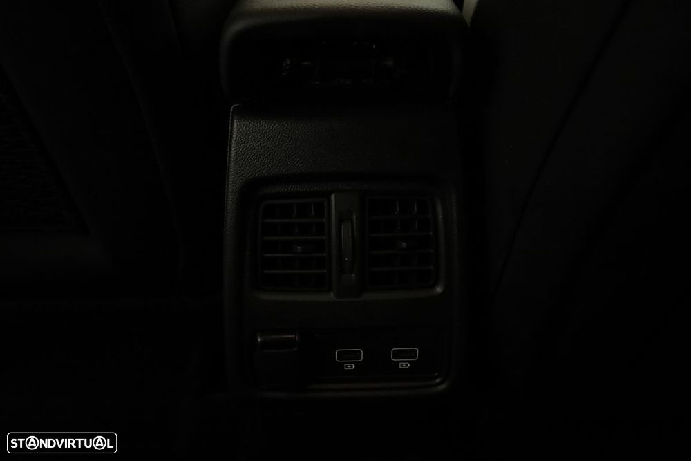 Renault Captur 1.0 TCe Techno Bi-Fuel - 24