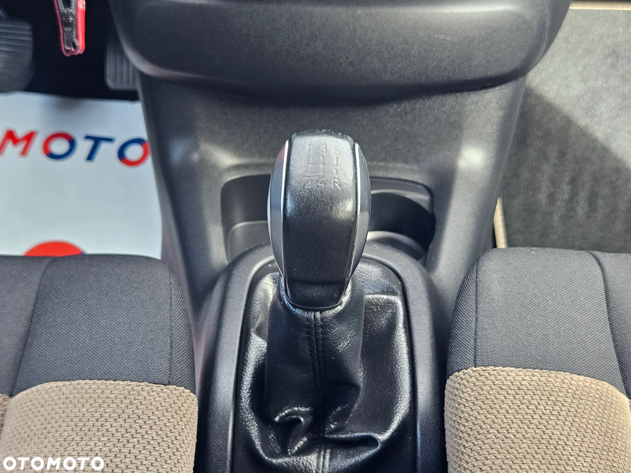 Citroën C4 Cactus 1.2 PureTech Shine EU6 - 32