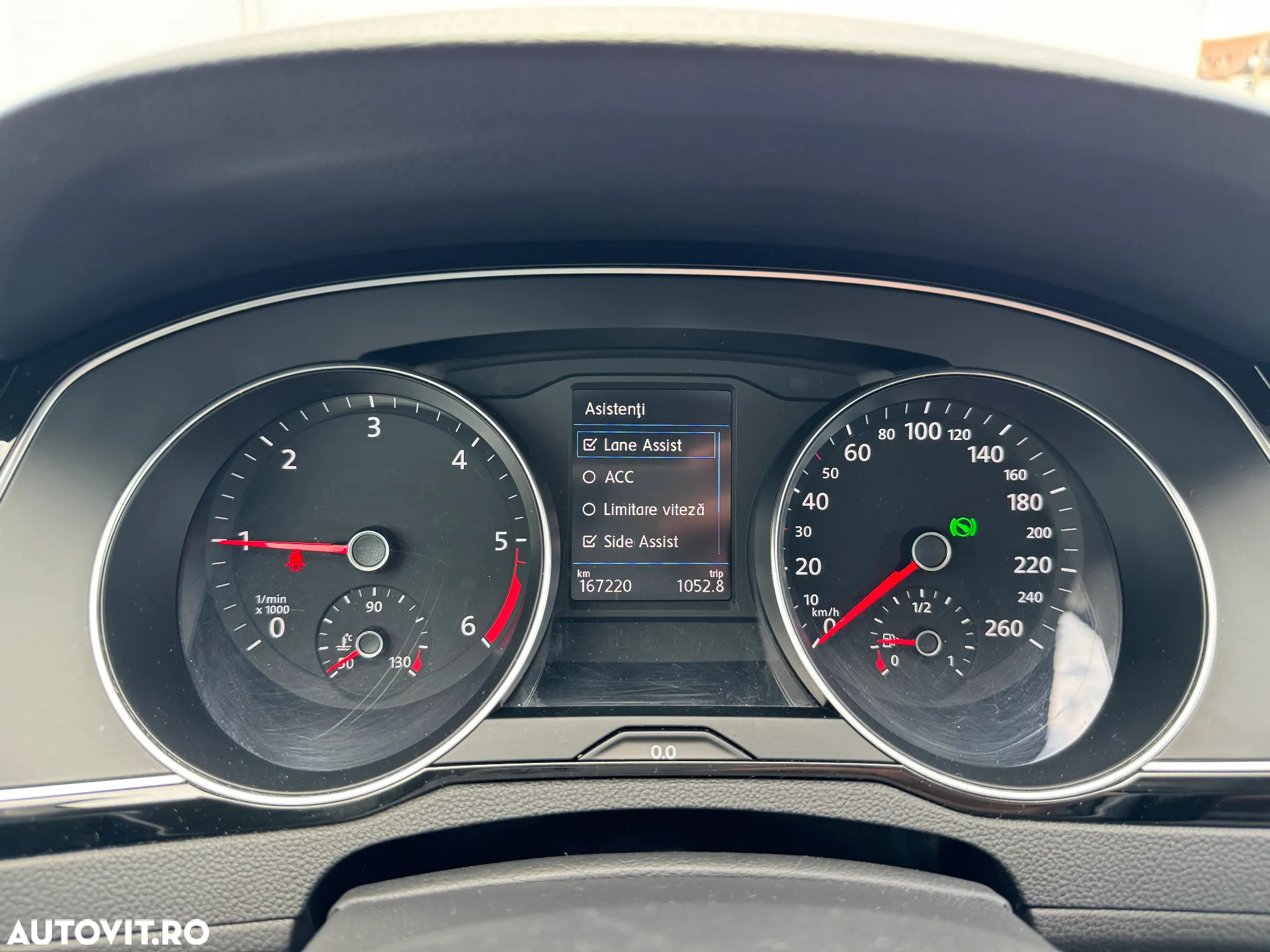 Volkswagen Passat Variant 2.0 TDI SCR DSG 4Motion Business - 14