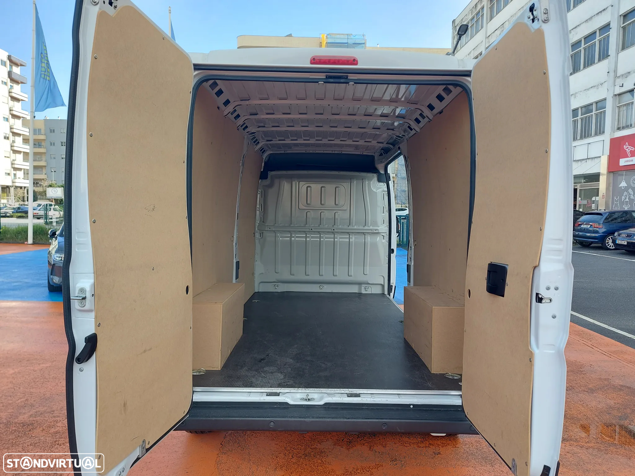Fiat e-Ducato Furgão Maxi 35 LH2 -13m3 - 7