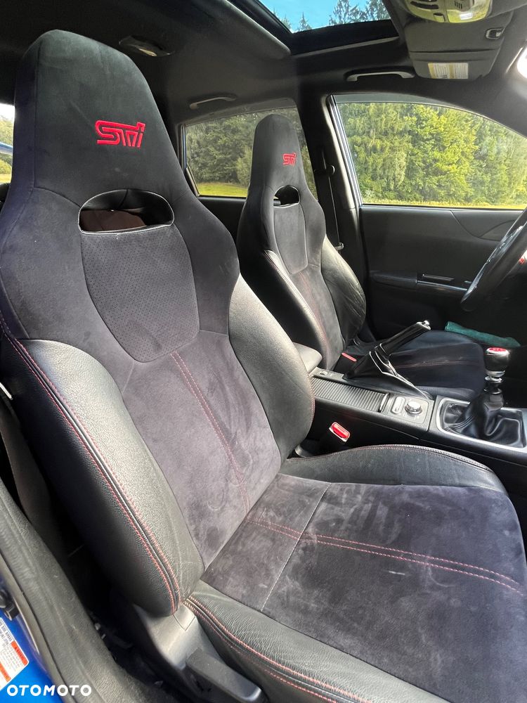 Subaru Impreza STI - 24