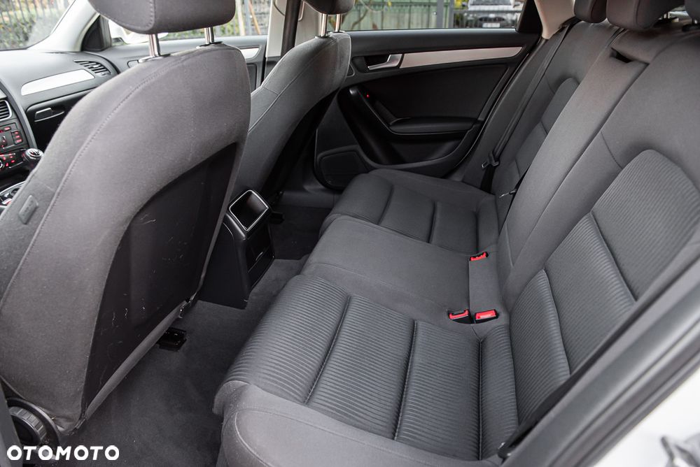 Audi A4 Avant 2.0 TDI - 25