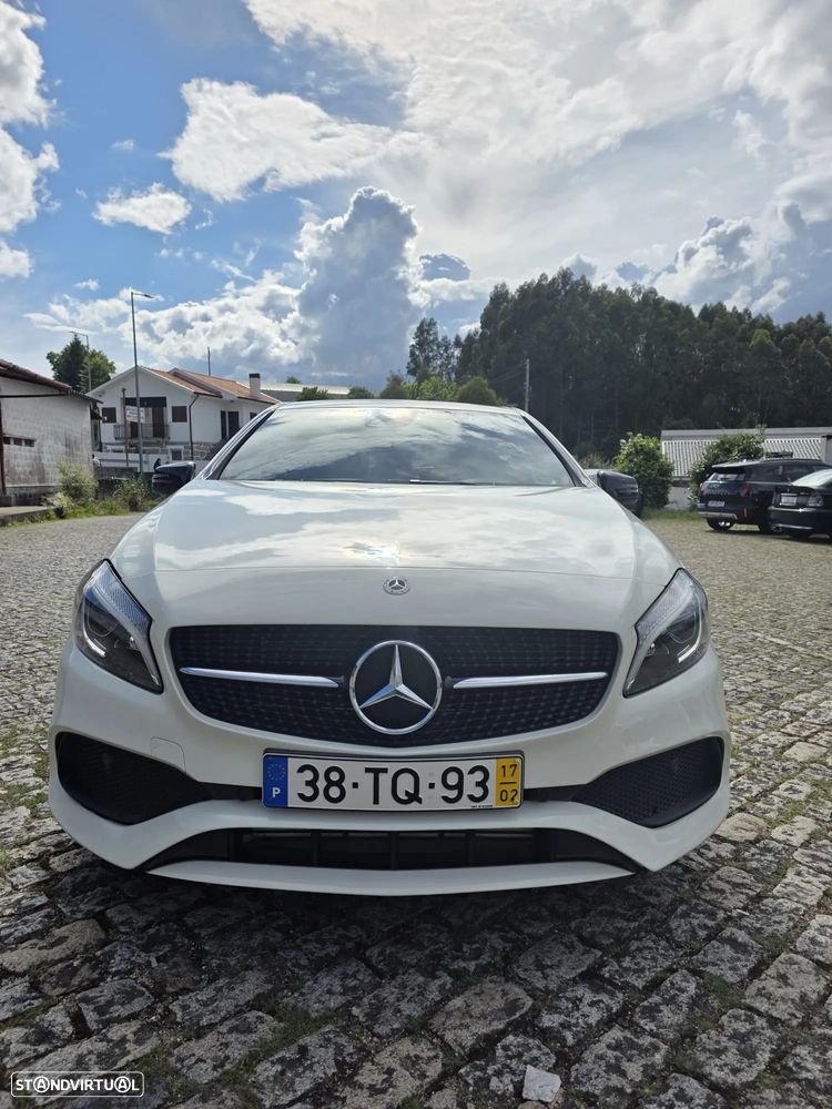 Mercedes-Benz A 200 d AMG Line - 1