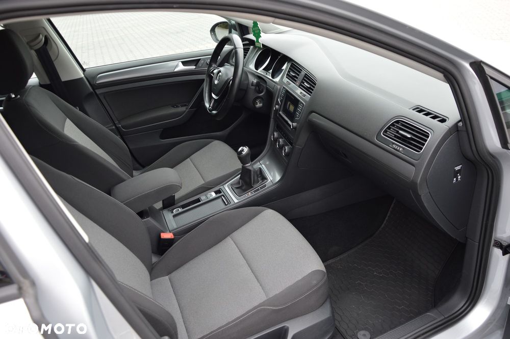 Volkswagen Golf 1.6 TDI BMT Comfortline - 17