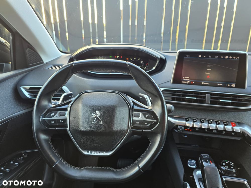 Peugeot 5008 - 26