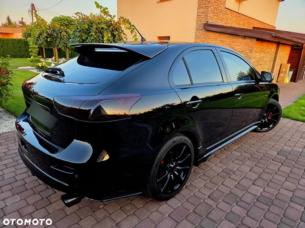 Mitsubishi Lancer - 25