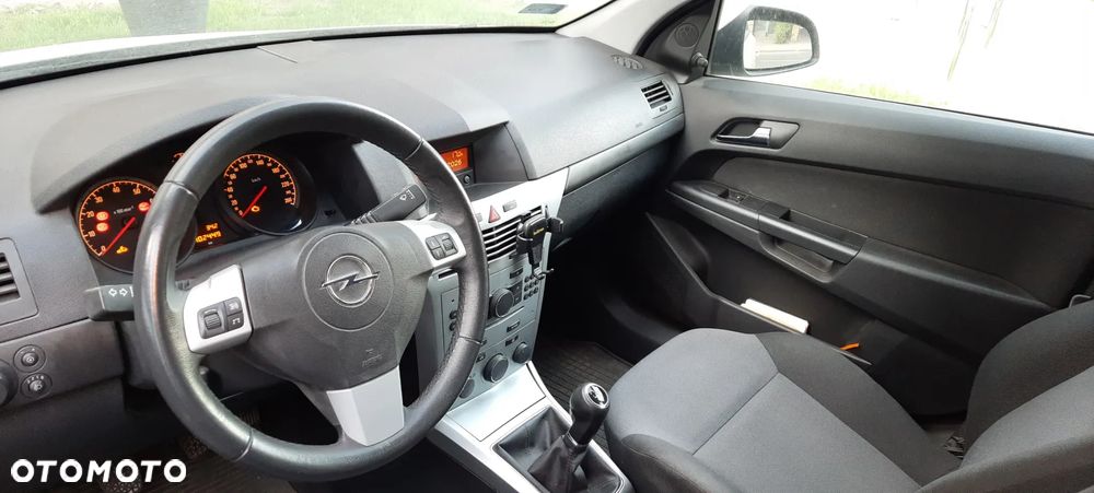 Opel Astra - 2