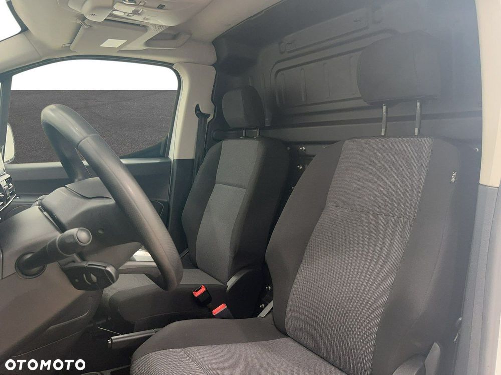 Toyota Proace City - 16