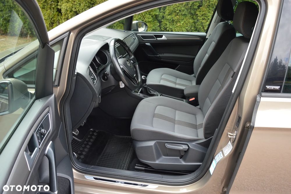 Volkswagen Golf Sportsvan - 21