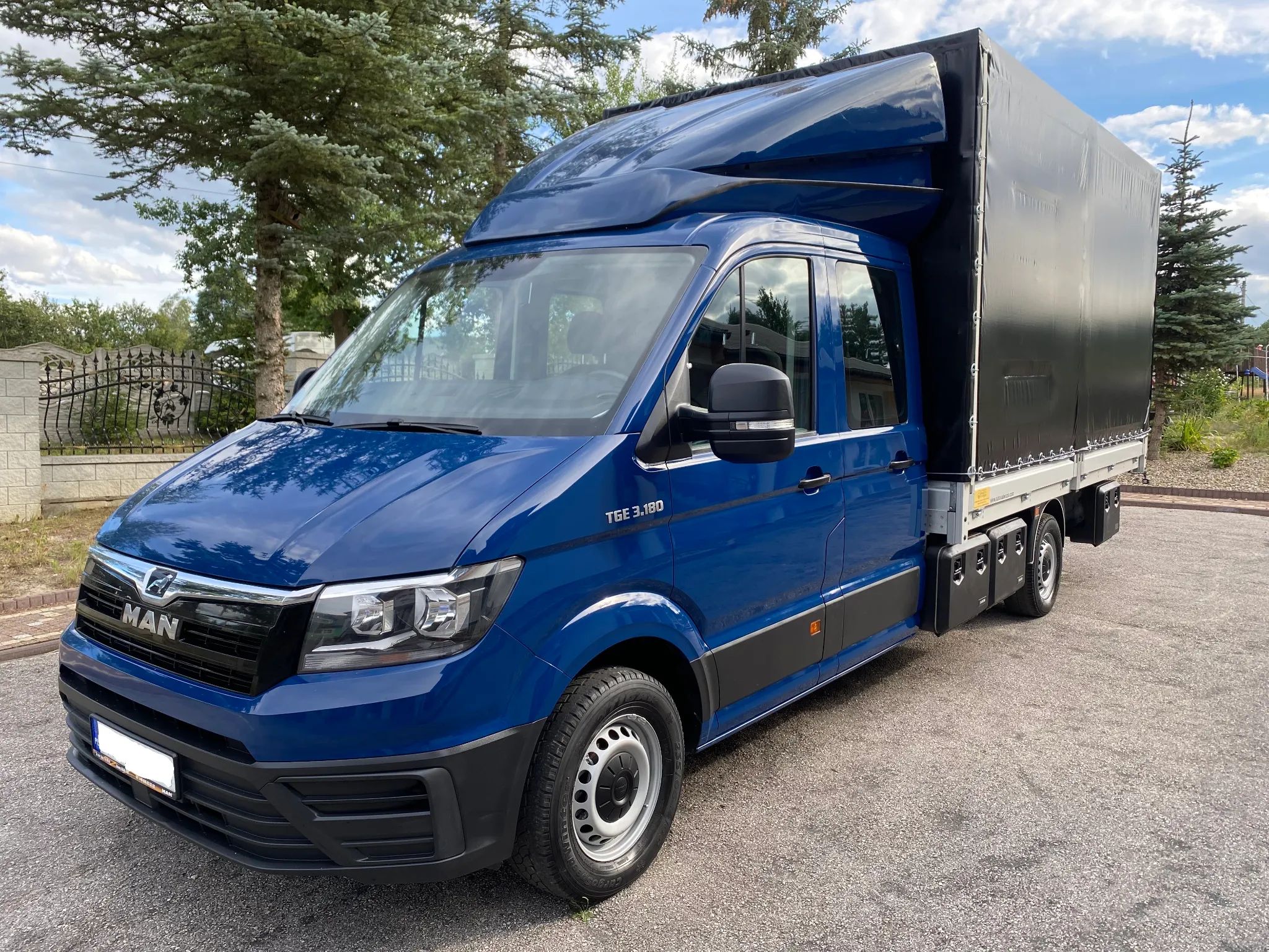 Volkswagen Crafter - 1