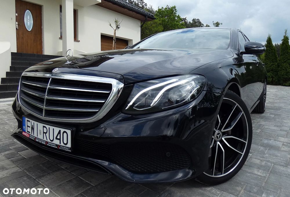 Mercedes-Benz Klasa E 220 d 4-Matic Business Edition 9G-TRONIC - 12