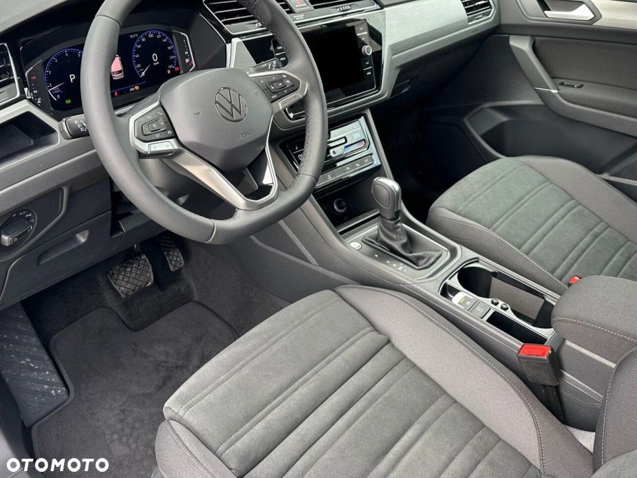 Volkswagen Touran 1.5 TSI EVO Comfortline Plus DSG - 9