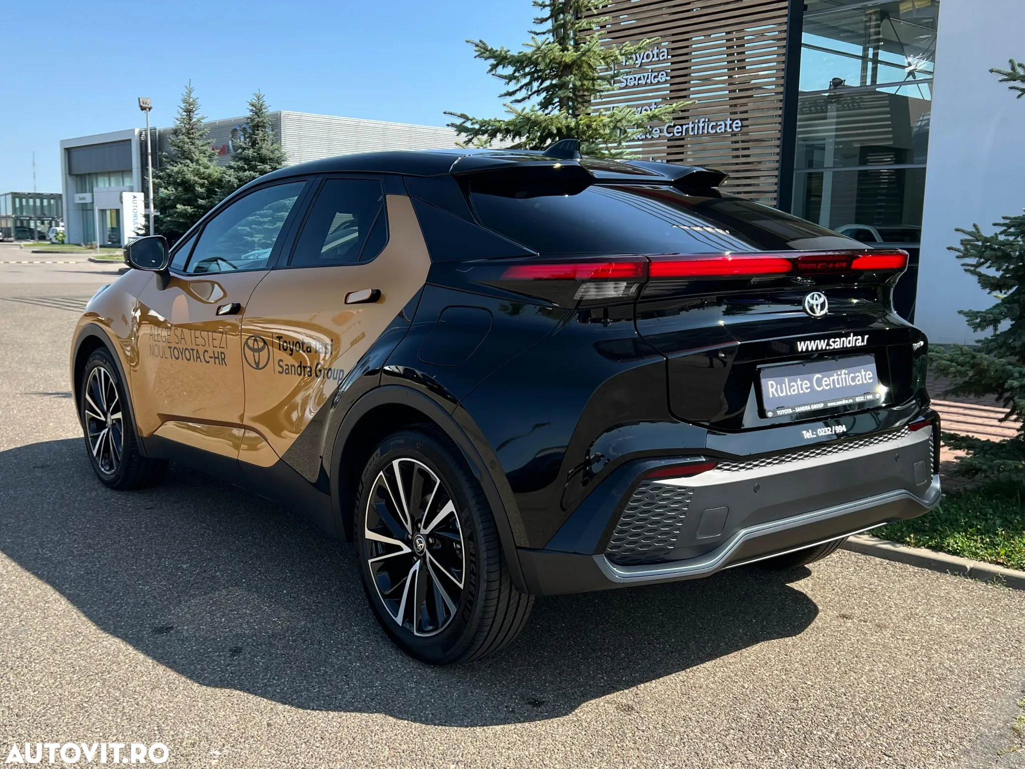 Toyota C-HR 2.0 PHEV 223 CP 4x2 CVT Premiere Edition - 5