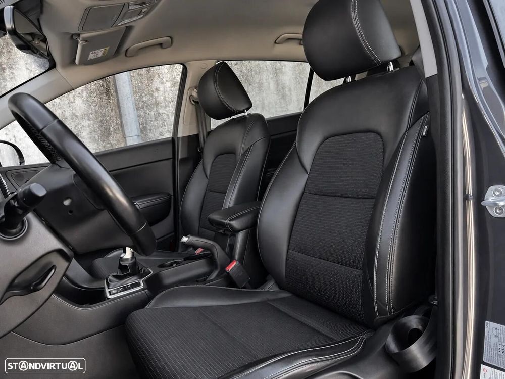 Kia Sportage 1.7 CRDi ISG Nav Line - 10