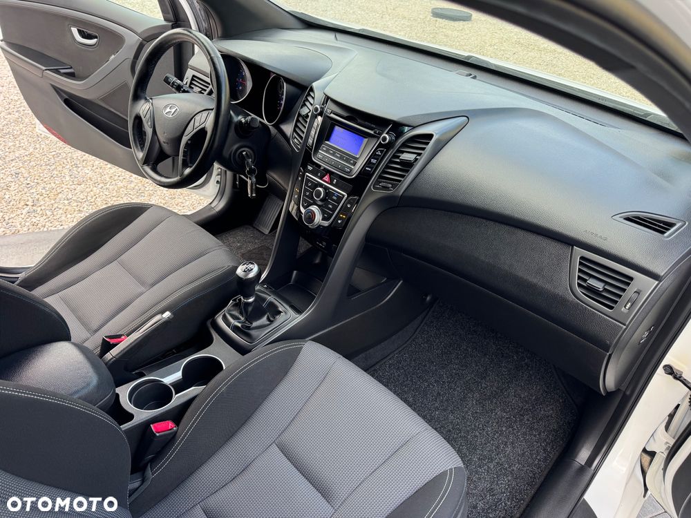Hyundai i30 1.4 Premium - 26