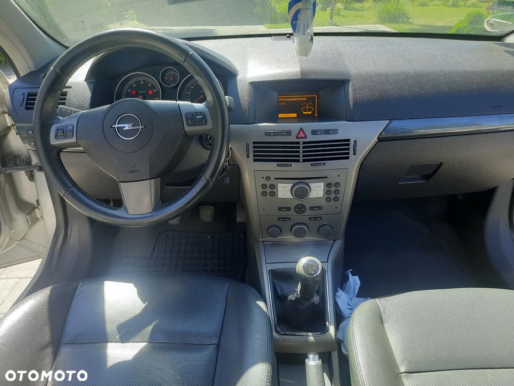Opel Astra 1.8 Cosmo - 9
