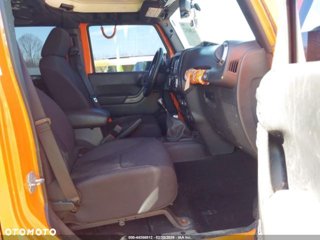 Jeep Wrangler - 24