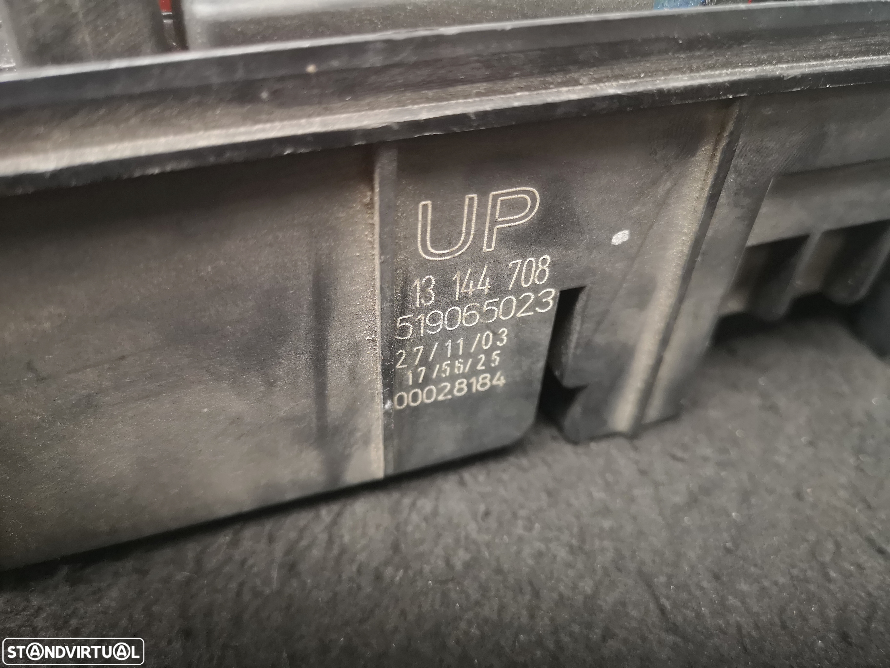 Caixa de FUSIVEIS Opel VECTRA SIGNUM  2002+ - 4