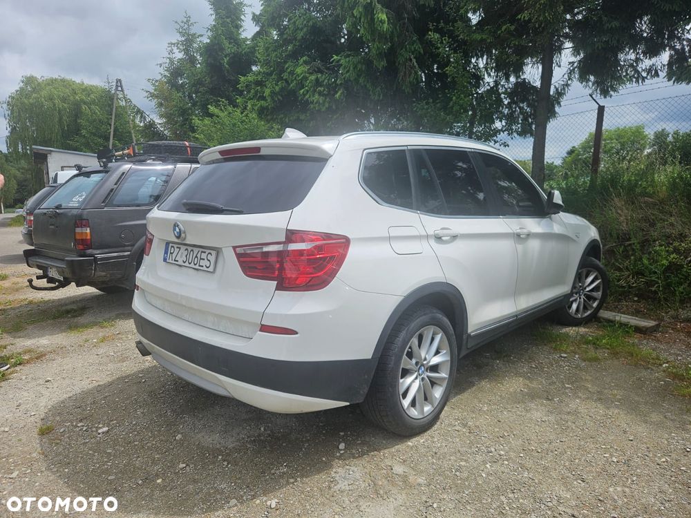 BMW X3 xDrive28i xLine - 3