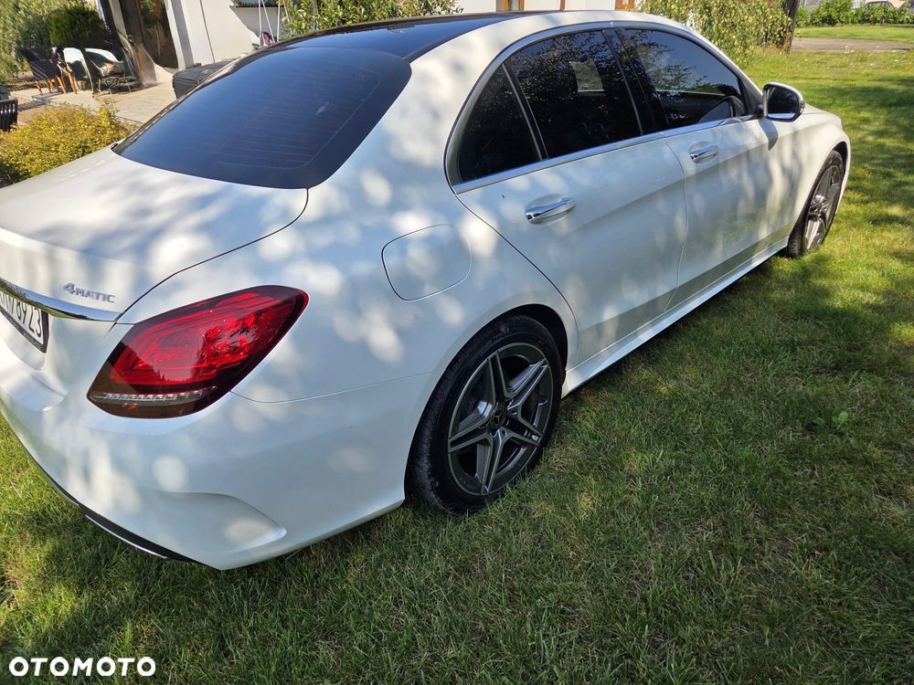 Mercedes-Benz Klasa C 300 T 4Matic 9G-TRONIC AMG Line - 4