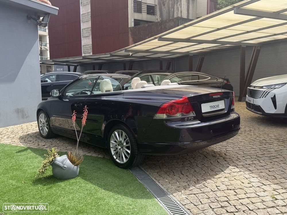Volvo C70 2.0 D Momentum - 12