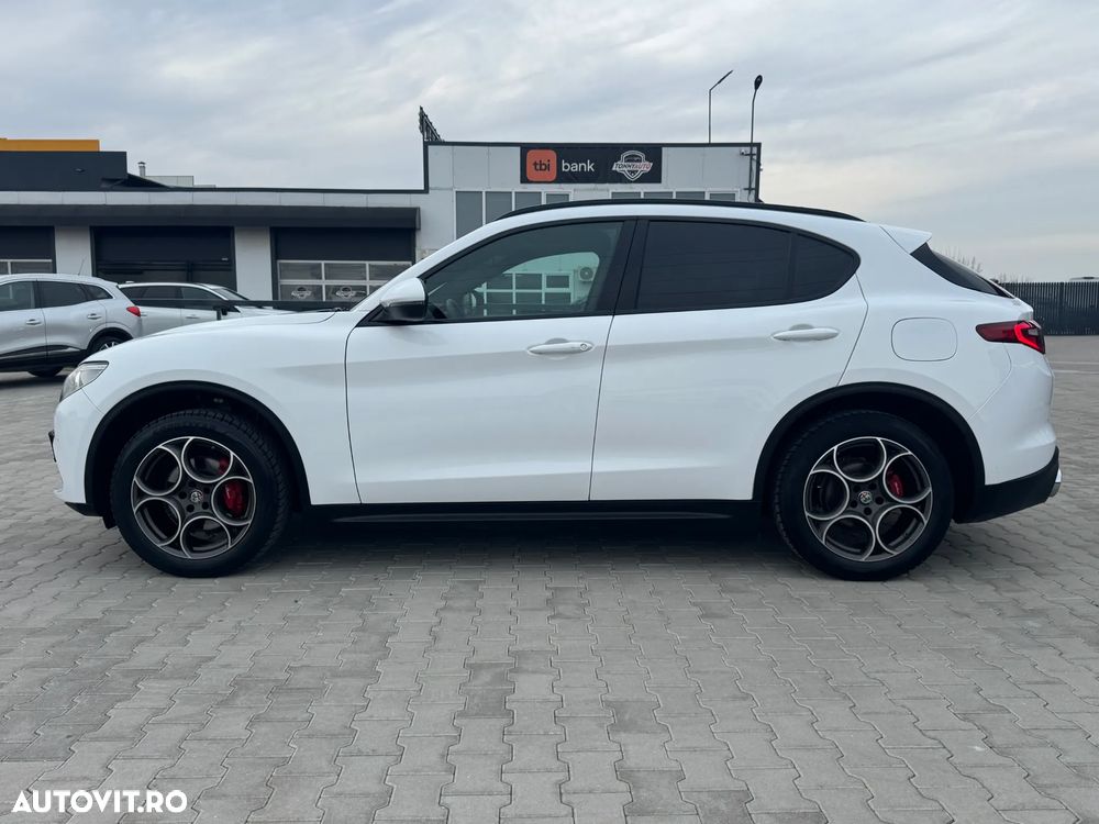 Alfa Romeo Stelvio 2.2 16V AT8-Q4 Super - 3