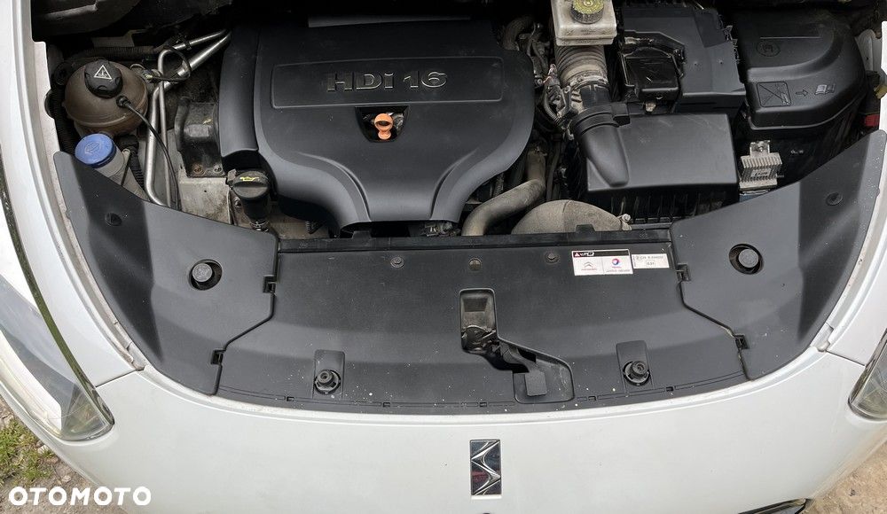 Citroën DS5 HDi 165 SportChic - 40