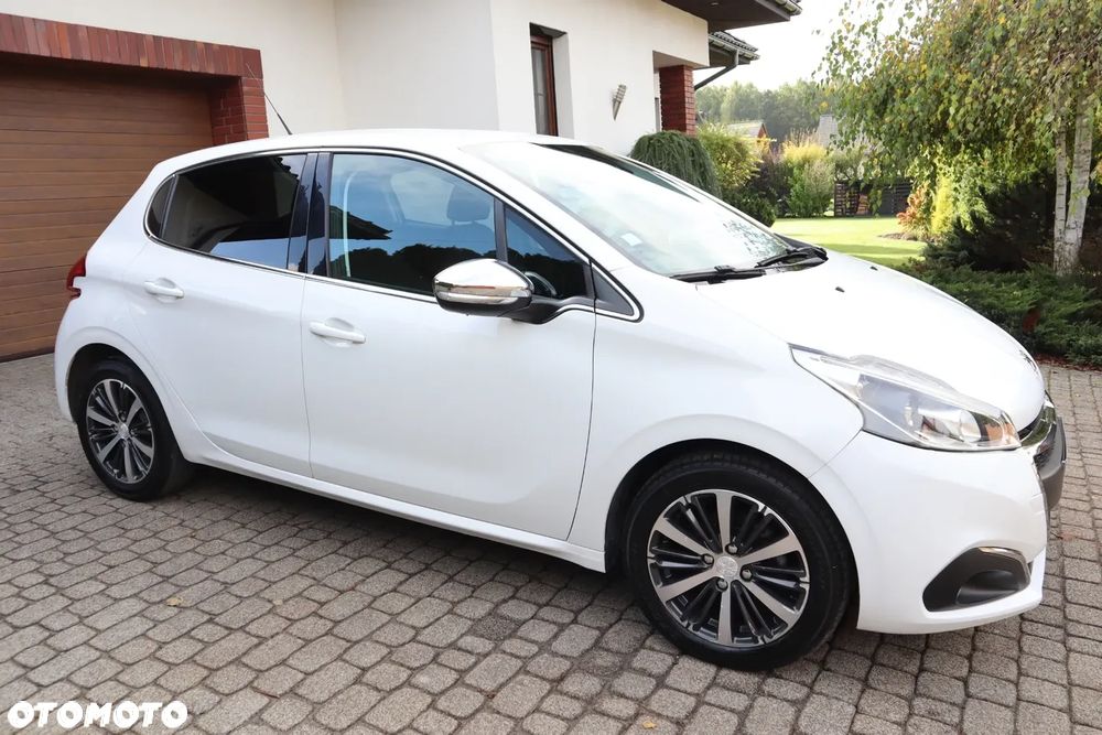 Peugeot 208 1.2 PureTech Allure S&S - 7