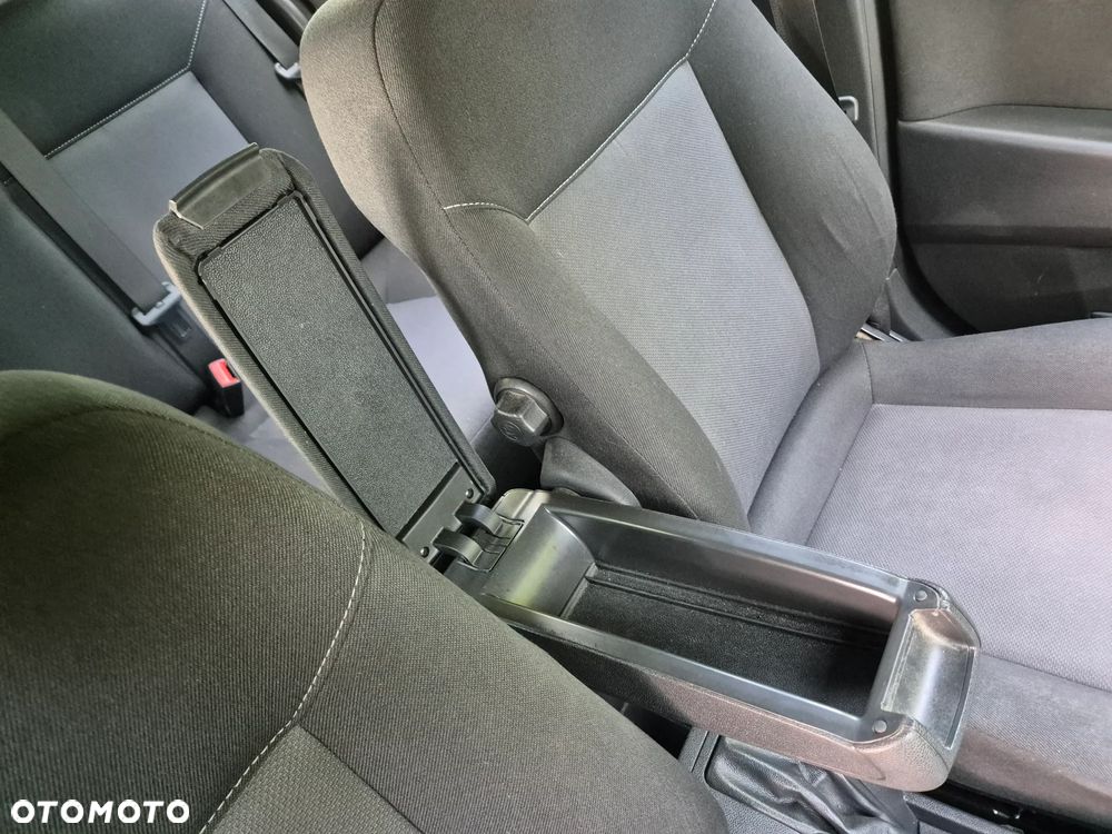 Opel Astra 1.6 Active - 34