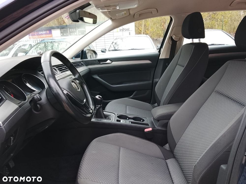 Volkswagen Passat - 5