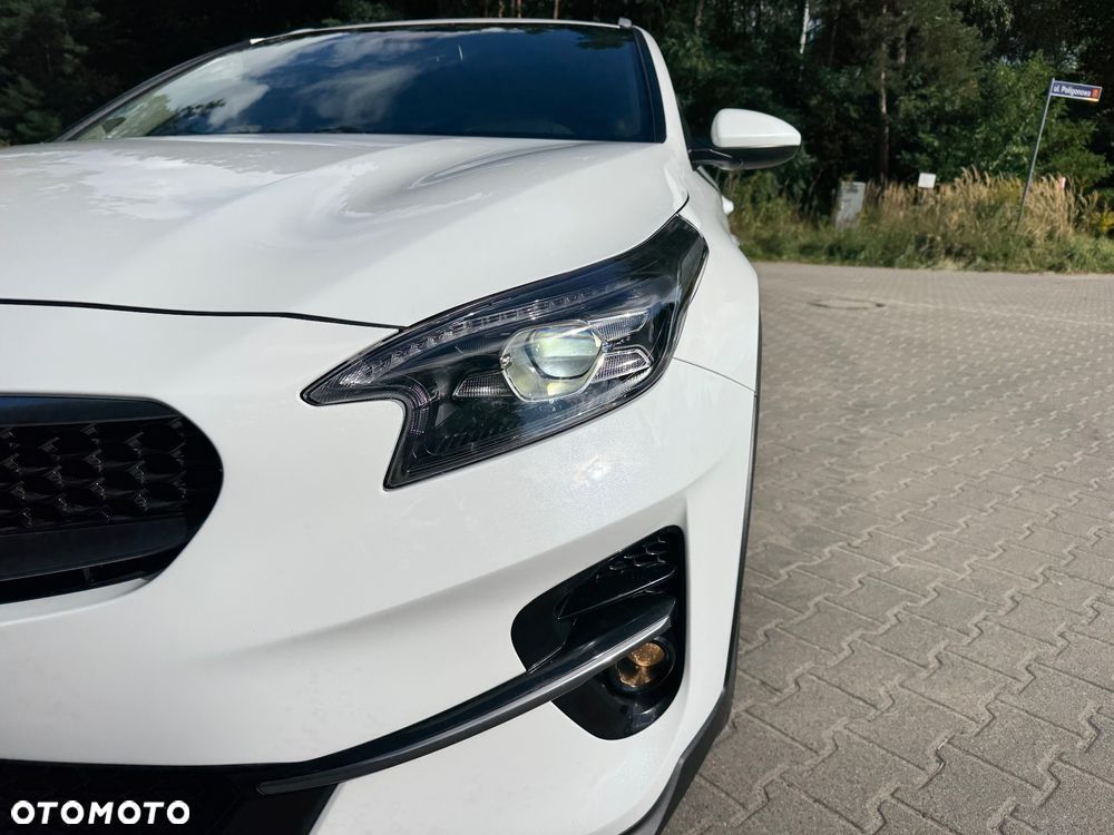 Kia XCeed - 27
