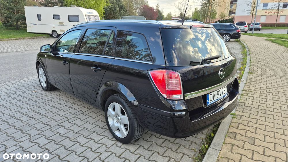 Opel Astra 1.7 CDTI DPF Cosmo - 3