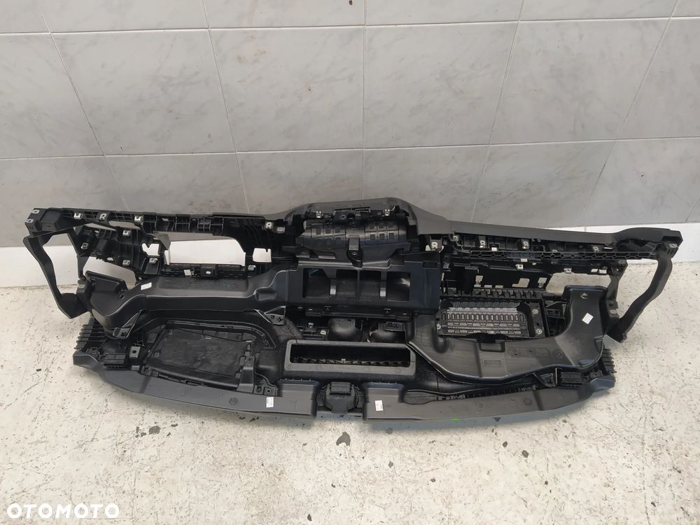 VW PASSAT B9 DESKA ROZDZIELCZA KONSOLA KOKPIT NOWY ORYGINAŁ - 14