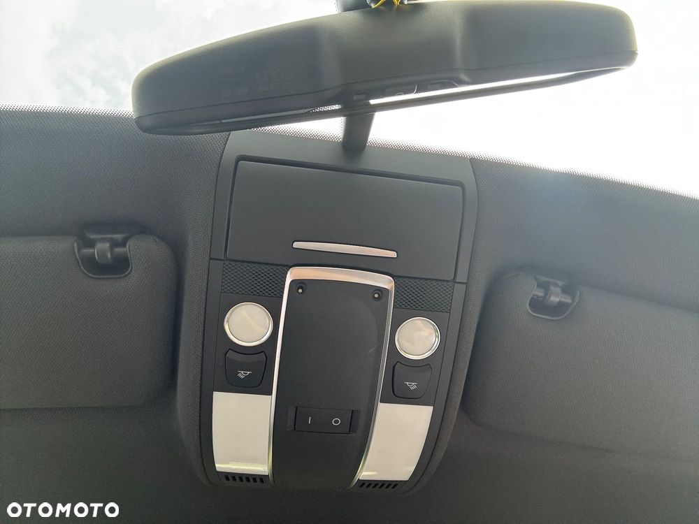 Audi A6 Avant 2.7 TDI DPF quattro tiptronic - 25