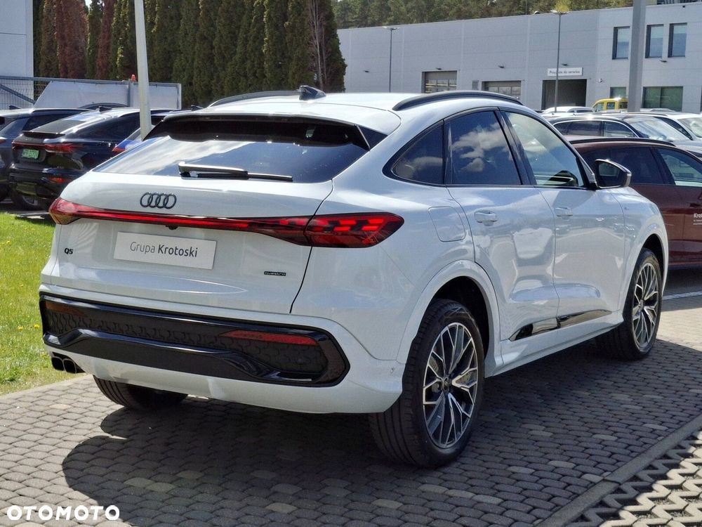 Audi Q5 Sportback - 6