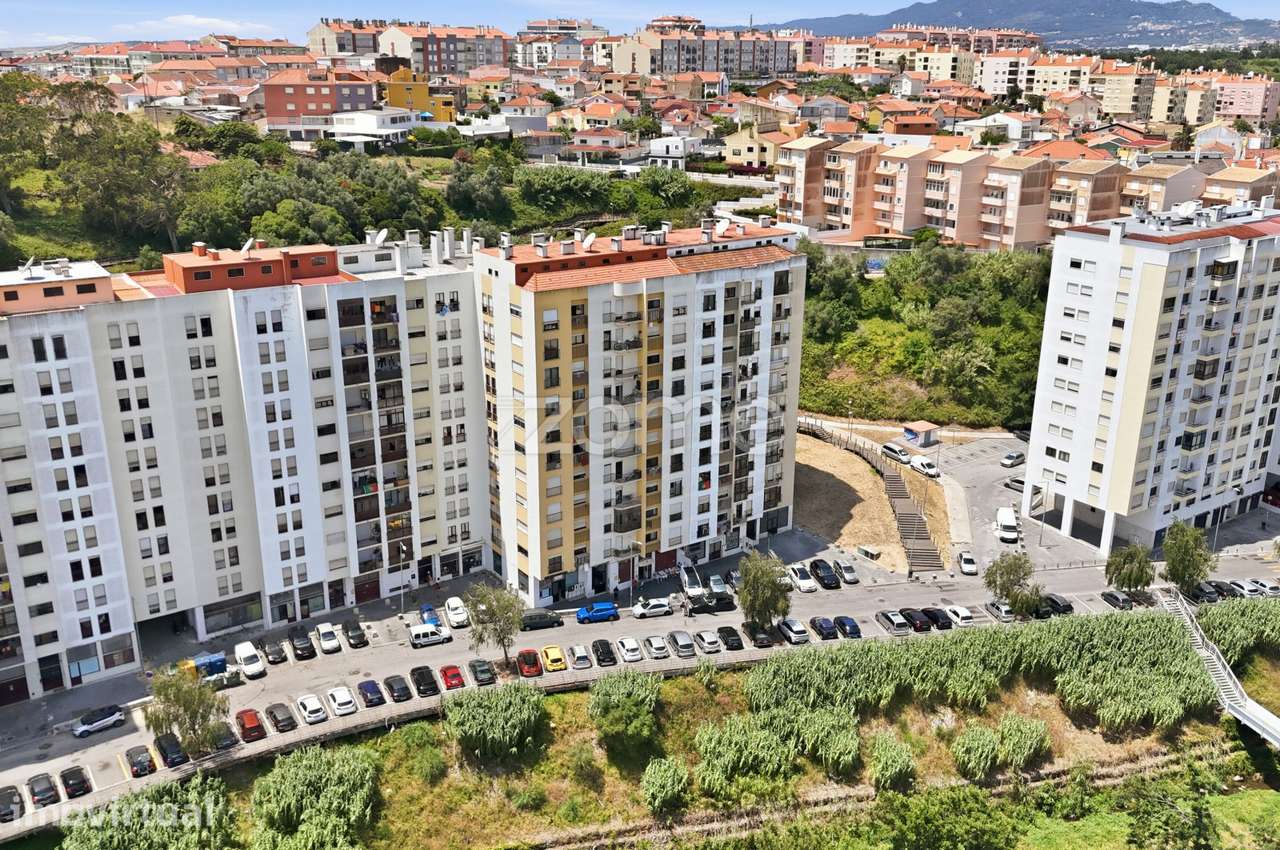 Apartamento T2 no Cacém com elevador - Grande imagem: 2/18