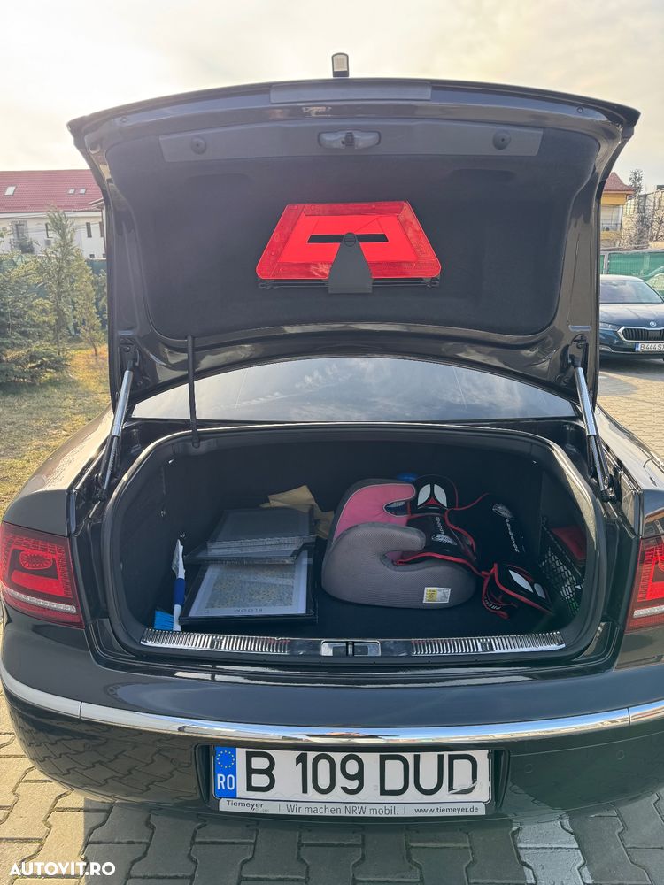 Volkswagen Phaeton - 5