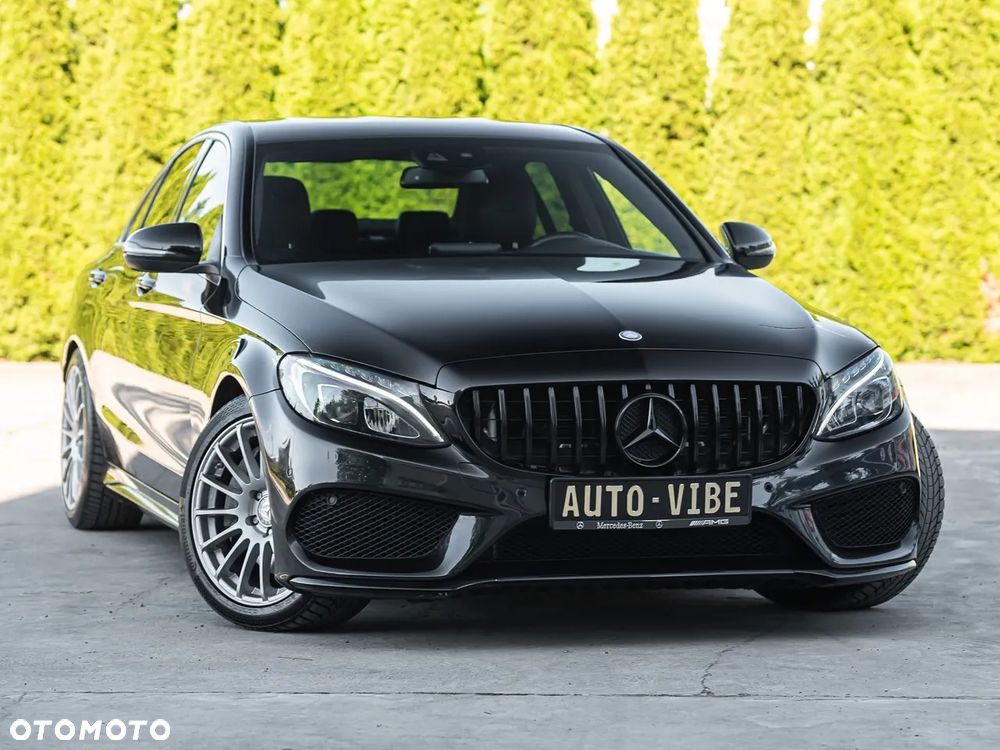 Mercedes-Benz Klasa C 400 4Matic 7G-TRONIC AMG Line - 2