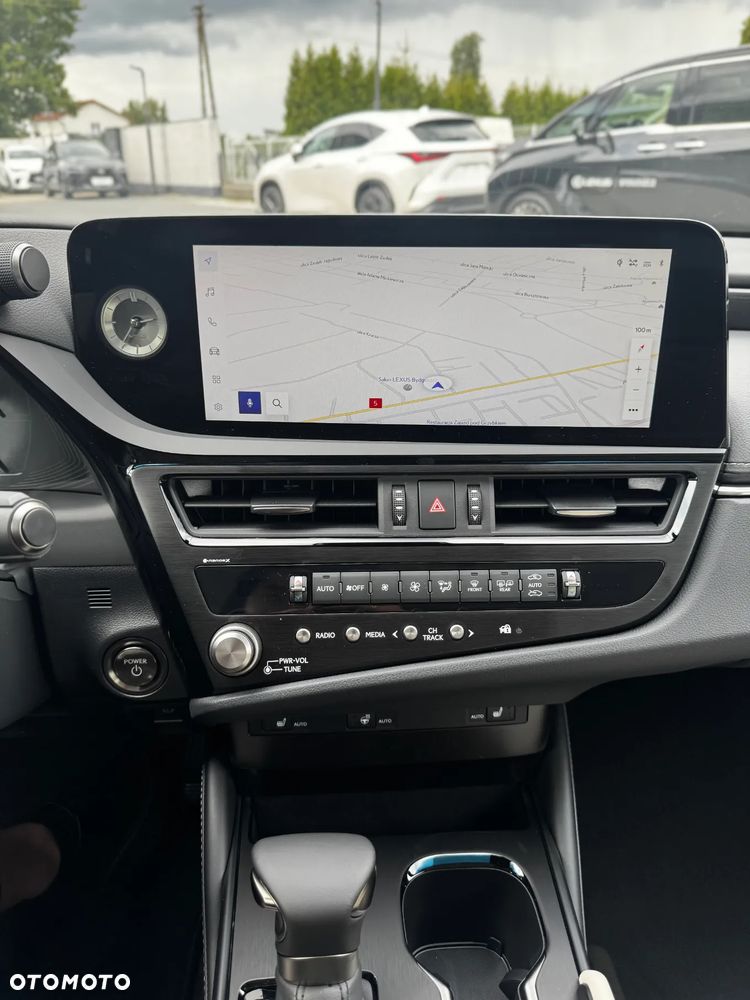 Lexus ES 300h Business Edition - 14