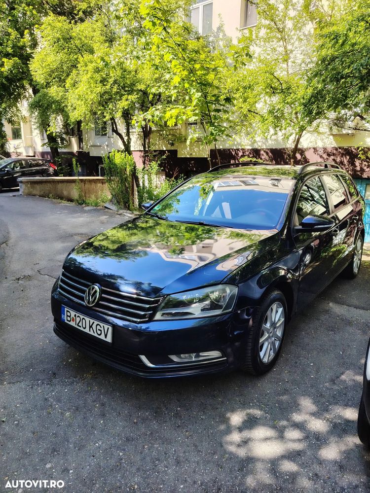 Volkswagen Passat - 1