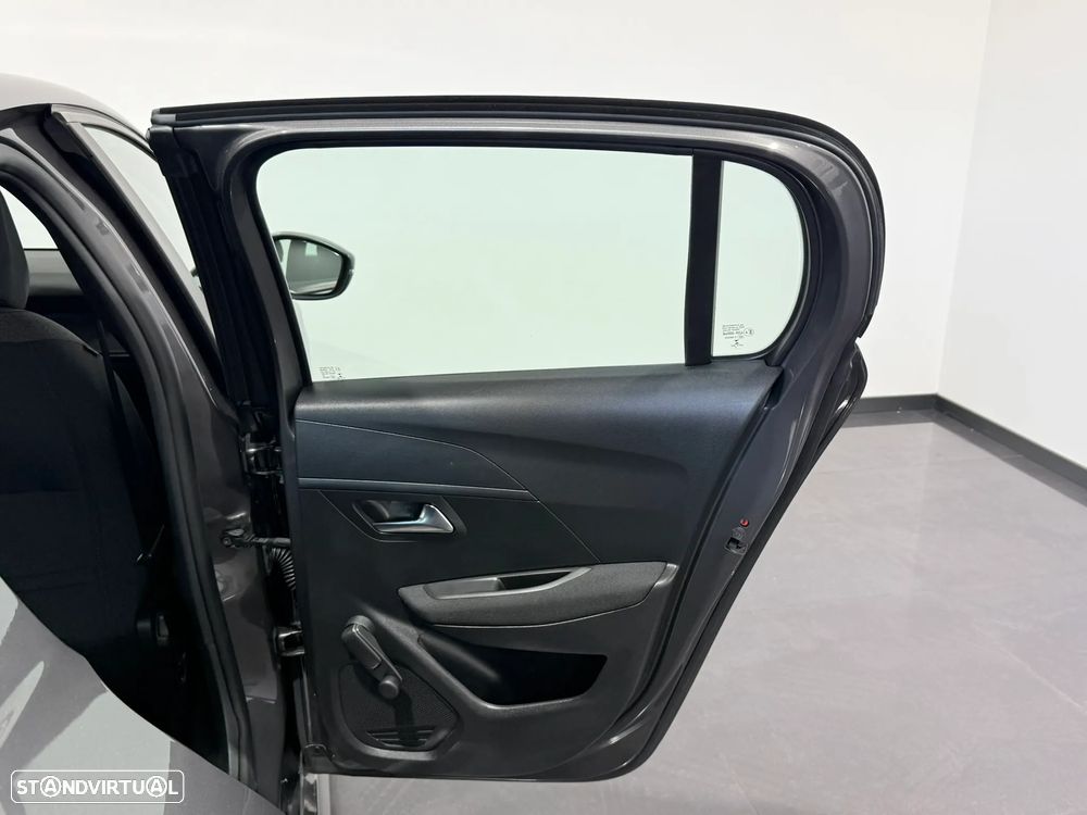 Peugeot 208 1.2 PureTech Active Pack - 42
