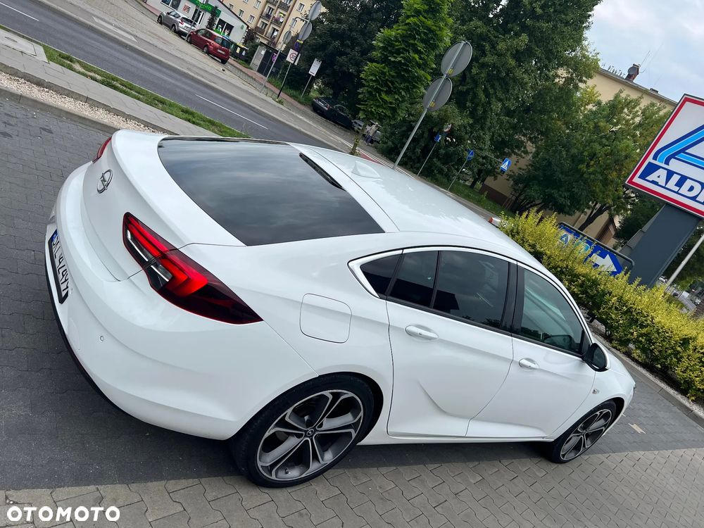 Opel Insignia 2.0 CDTI Cosmo - 10