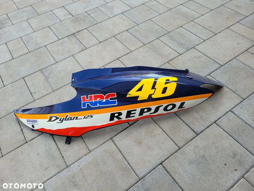 Owiewka, osłona, bok, boczek, zadupek, ogon Honda Dylan 125 - 1