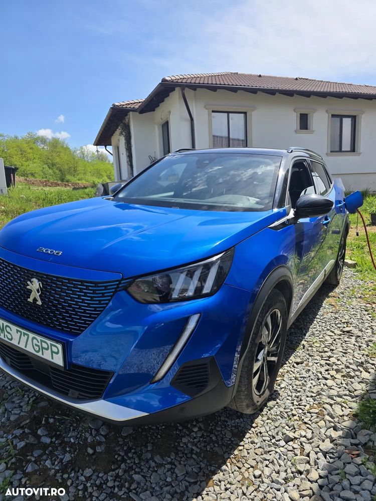 Peugeot 2008 50 kWh GT - 1