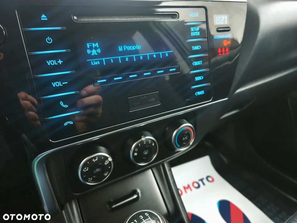 Toyota Corolla 1.6 Premium - 13